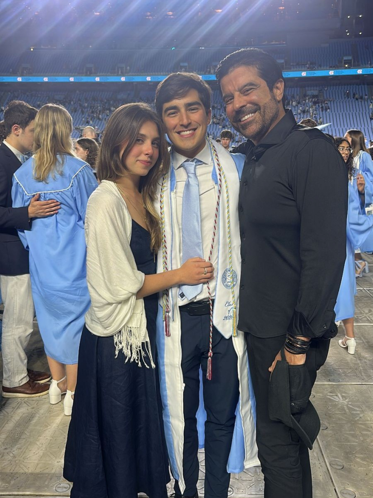 Mel Azin, Miguel E Ronaldo Otoch