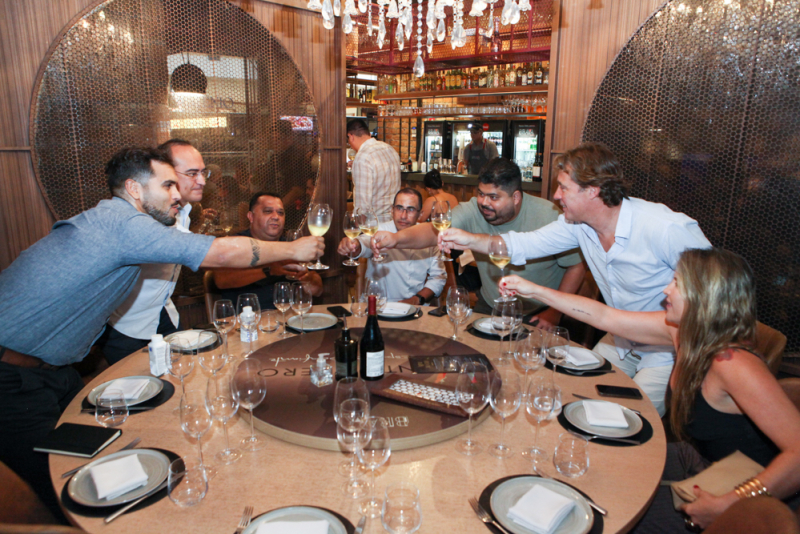 Rótulos chilenos - Brava Wine orquestra almoço no Iguatemi Bosque guiado pela excelência da Montes