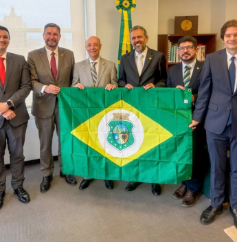 Ceará segue em compromissos oficiais em Nova Iorque com encontro no consulado brasileiro