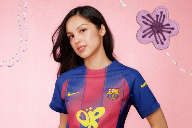 Olivia Rodrigo e FC Barcelona apresentam collab que leva estética pop ao universo do futebol