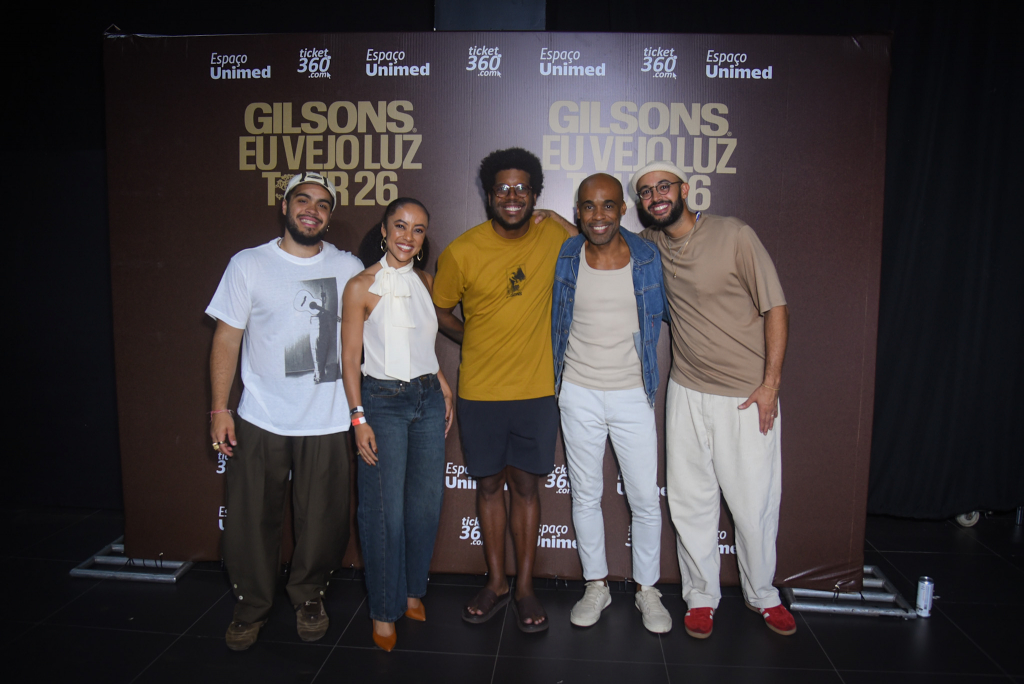 Os Gilsons, Valéria Almeida E Marido