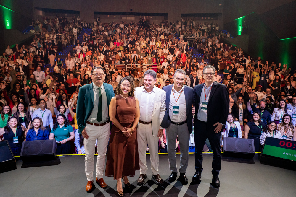 No Teatro RioMar Fortaleza, Café com RH debate propósito, saúde mental e futuro do trabalho