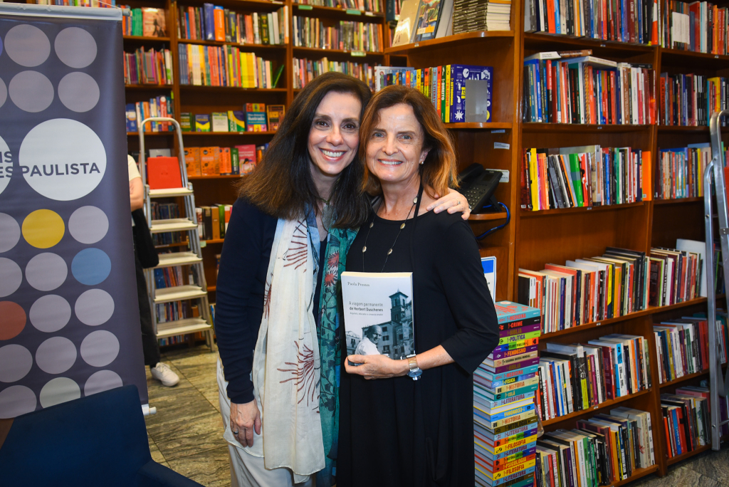Paola Prestes E Clara Carvalho (atriz) 2713