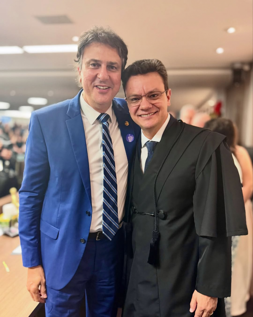 Parabenizo O Novo Ministro Do Tribunal De Contas Da União, Odair Cunha, Pela Posse No Tcu. Sua F
