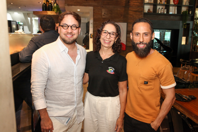 Ação Solidária - Amigos Express reúne embaixadores no Soho RioMar para lançar nova edição de show beneficente