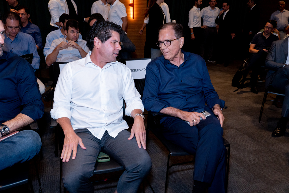 Pompeu Vasconcelos E Beto Studart