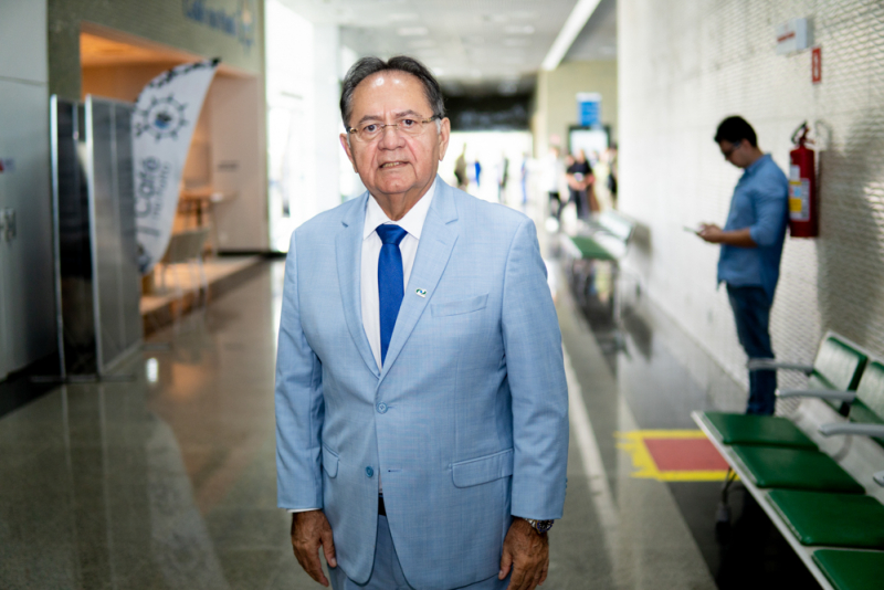 Docas do Ceará empossa Quintino Vieira no comando da estatal portuária