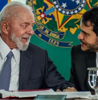 Lula dobra a aposta em Jorge Messias e reabre embate com o Senado por vaga no STF