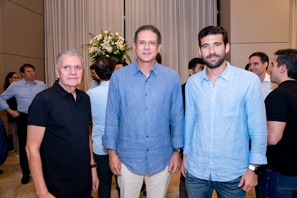Ricardo Mendes, Marcus E Lucas Medeiros