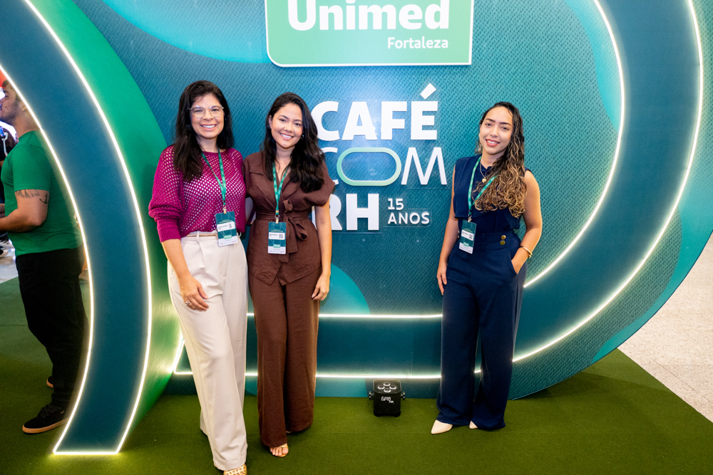 Roberta Grangeiro, Mariana Aquino E Marília Graziela