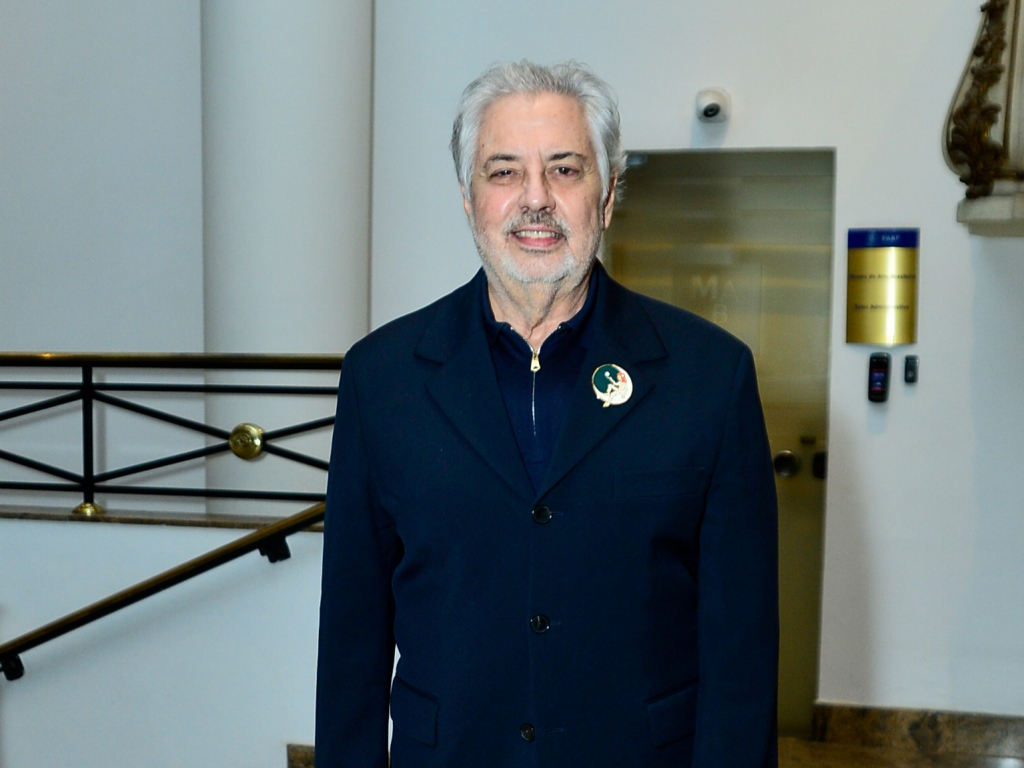 Roberto De Carvalho