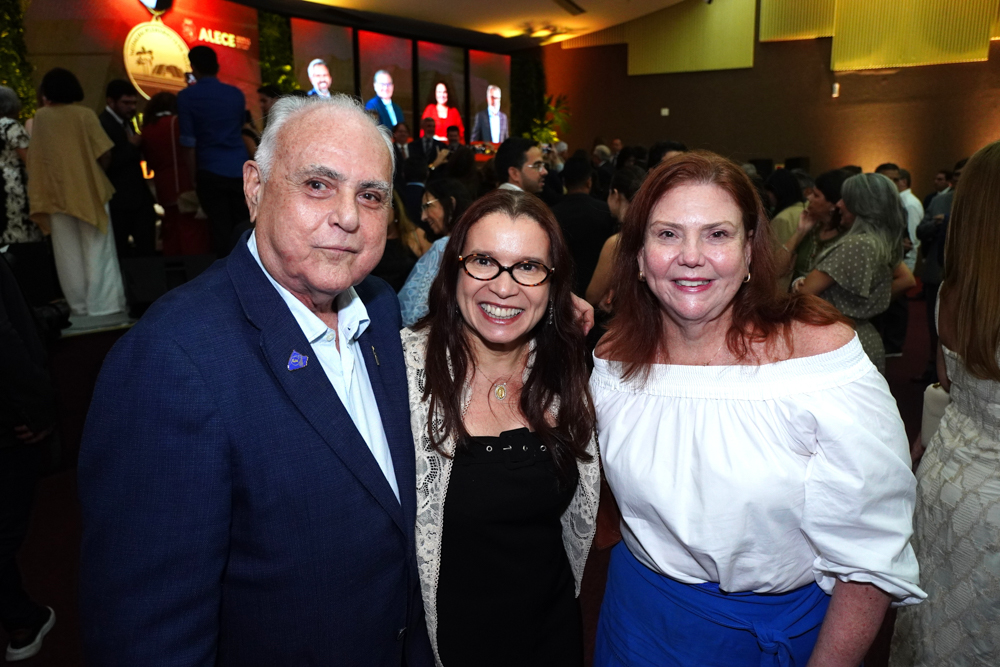 Roberto Pessoa, Tânia Mara E Fernanda Pessoa (1)