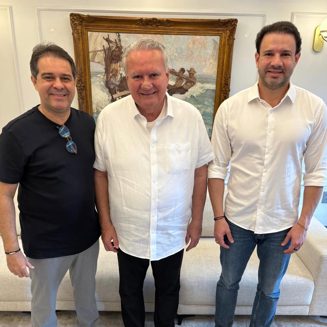 Reunião entre Evandro Leitão, Chiquinho Feitosa e Leo Couto amplia diálogo político no Ceará
