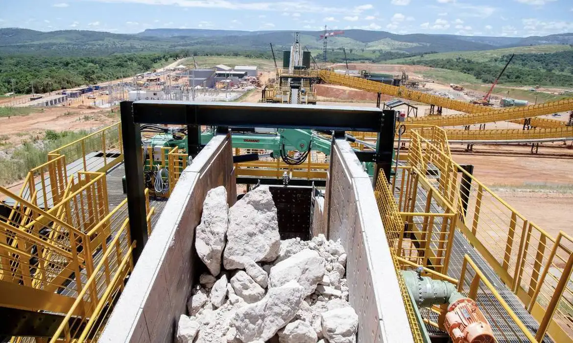 Projeto prevê R$ 5 bilhões em incentivos para minerais críticos e mira industrialização no Brasil