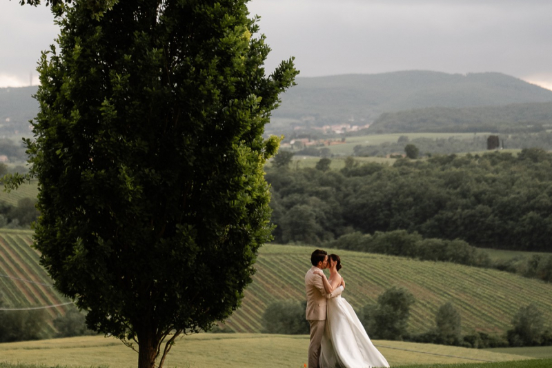 atmosfera italiana - Silvio e Raiane Montezuma escolhem Toscana para celebrar casamento ao lado de familiares e amigos
