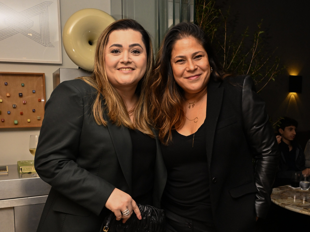 Suely E Larissa 3227
