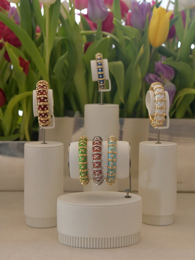 Tiffany And Co (1)