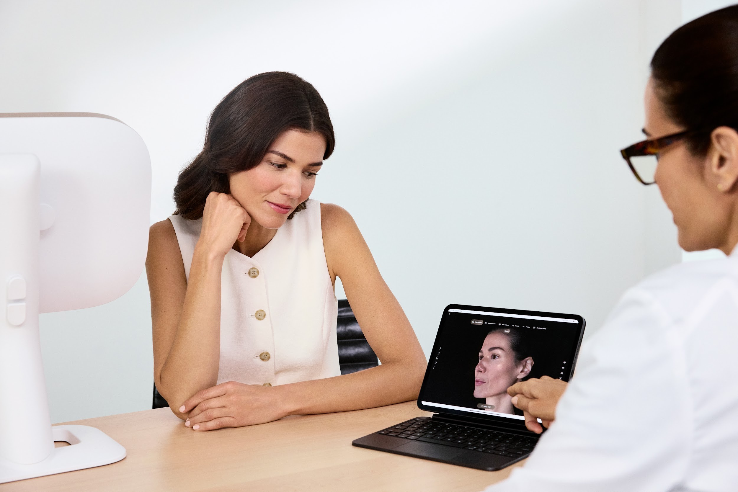 Inteligência artificial aplicada ao skincare ganha espaço no JK Iguatemi com análise facial em 3D