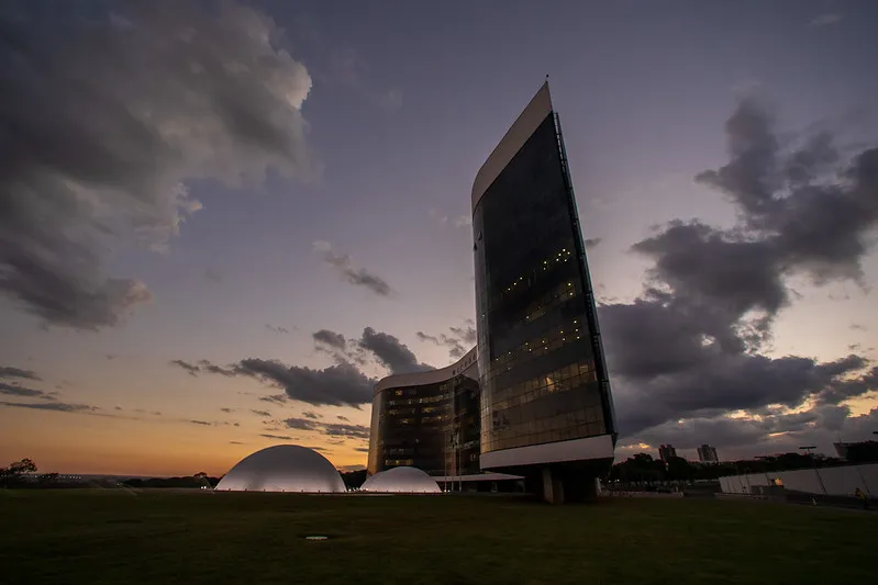 Julho inaugura fase decisiva do calendário eleitoral de 2026