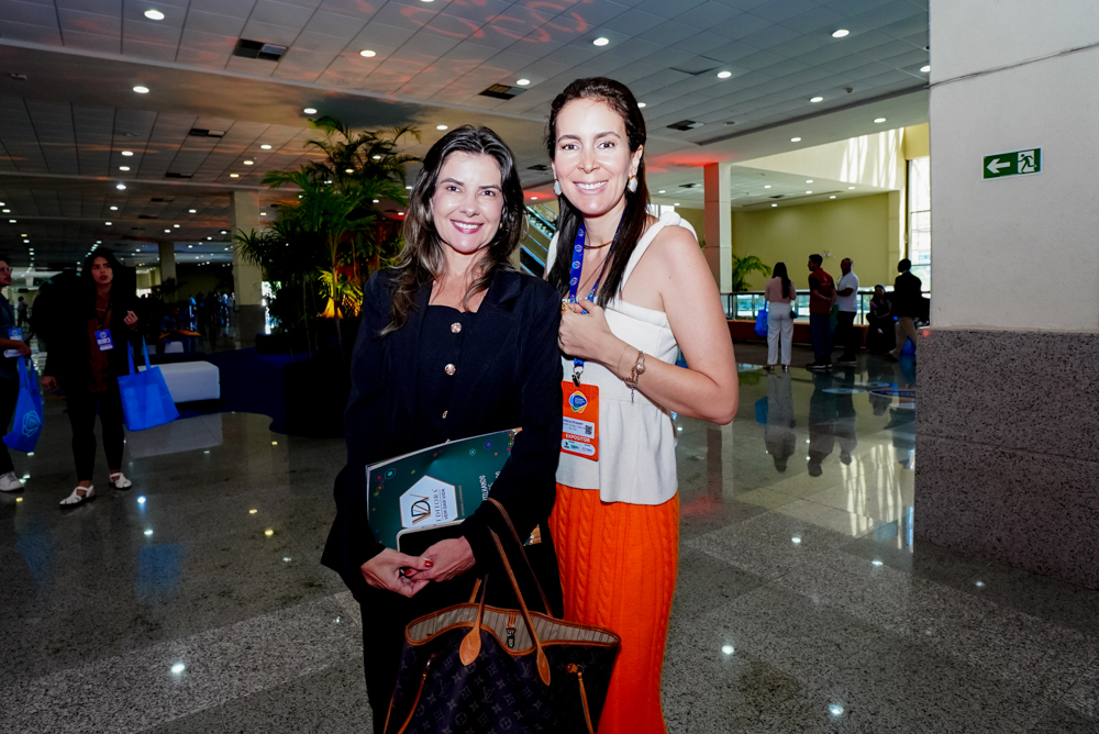Adelina Feitosa E Gisele Studart