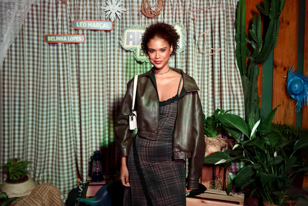 Aline Dias 7942