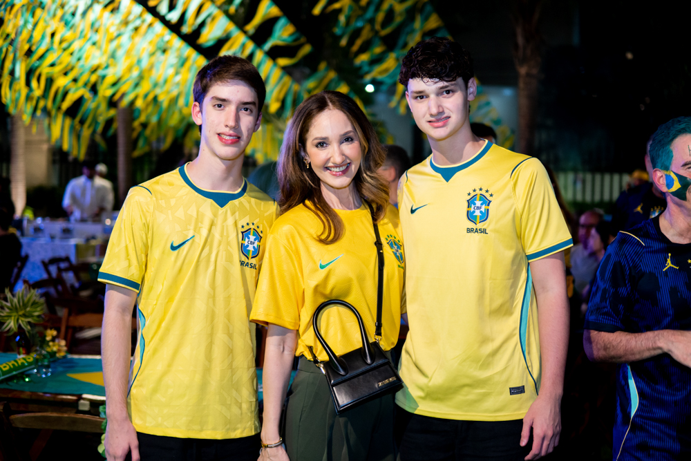 Álvaro Araripe, Sarah Gondim E Bernardo Araripe