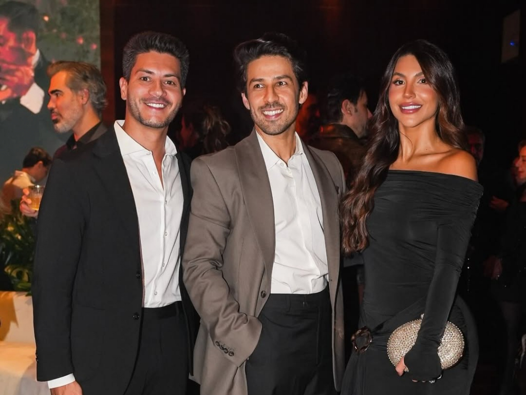 Arthur Aguiar, Douglas Vojivoda E Jheny Santucci