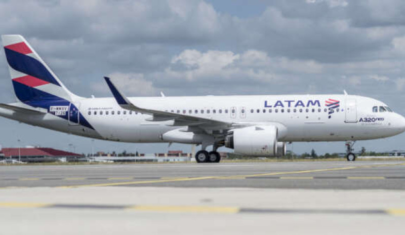 Avião Da Latam