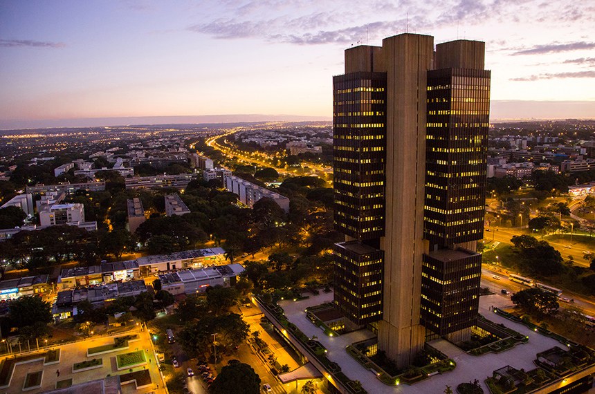 O que está em jogo na PEC que amplia a autonomia do Banco Central