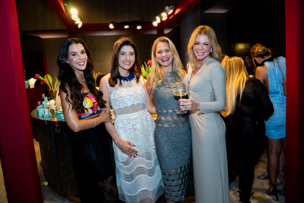 Camila Melo, Carla Xerez Leobino, Mariana Da Fonte E Patrícia Dias
