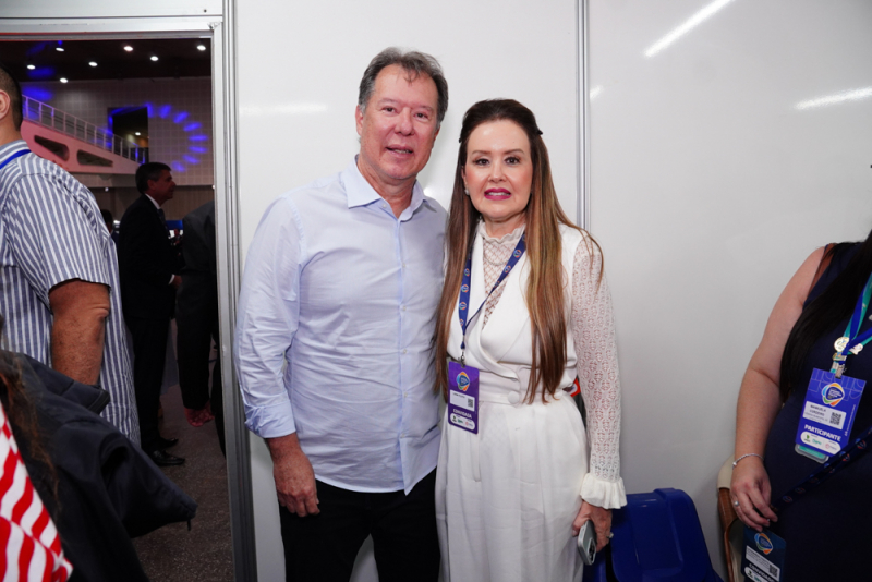 XIV Edição - Seminário em Fortaleza reúne Elmano de Freitas e gestores em debate sobre inovação e eficiência pública