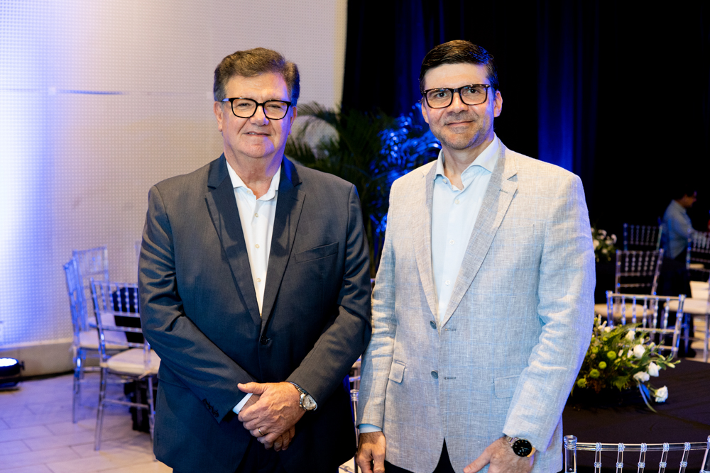 Carlos Maia E Laerte Castro Alves