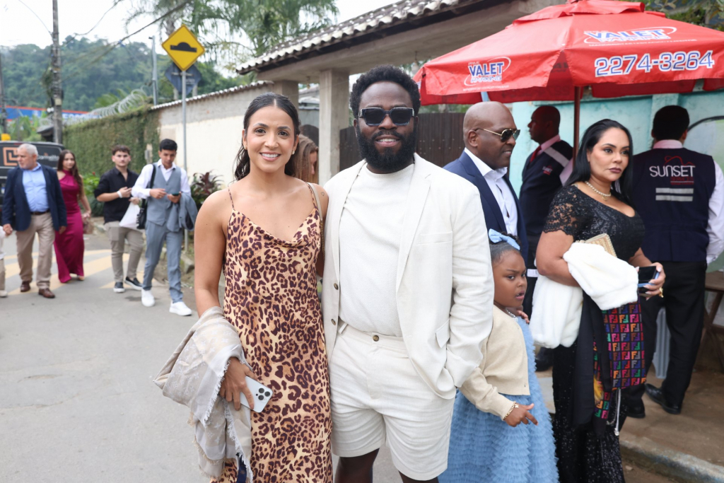 Carolina Brito E Douglas Silva