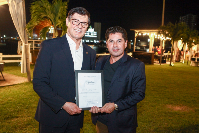 Mérito institucional - Iate Clube de Fortaleza reverencia trajetória do desembargador Cid Marconi com título honorário