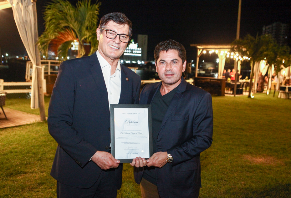 Iate Clube de Fortaleza reverencia trajetória do desembargador Cid Marconi com título honorário