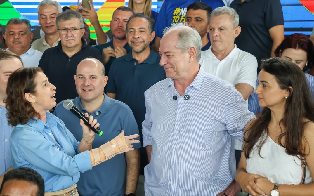 Ciro Gomes leva pré-campanha ao governo estadual a Tianguá e Viçosa do Ceará