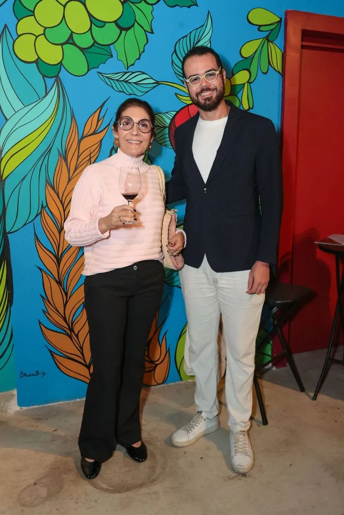 Cristiana Petriz E Eduardo Mariano Costa