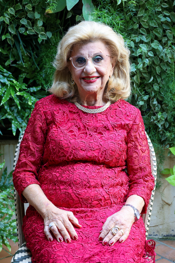 Dona Rachel.