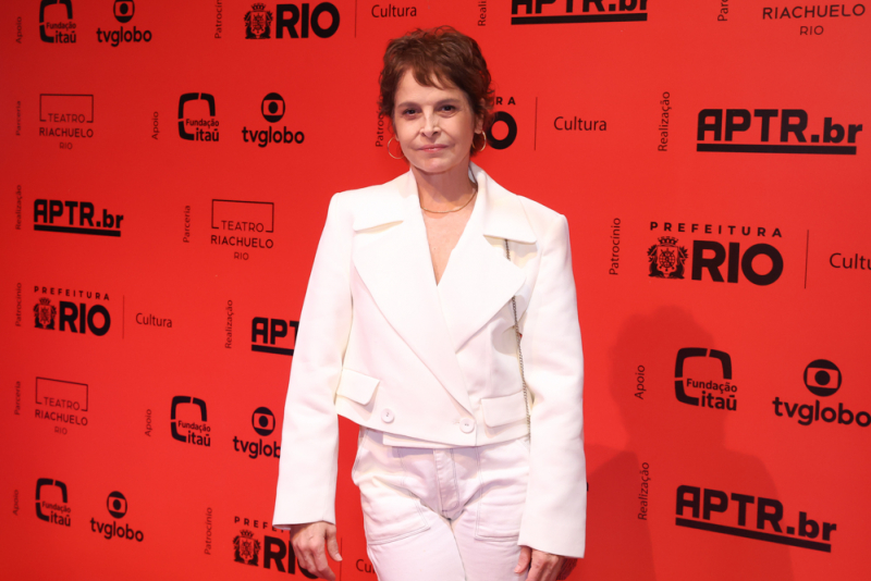 NOITE DE HOMENAGENS - Taís Araujo, Renata Sorrah e nomes do teatro prestigiam edição histórica do Prêmio APTR no Rio de Janeiro