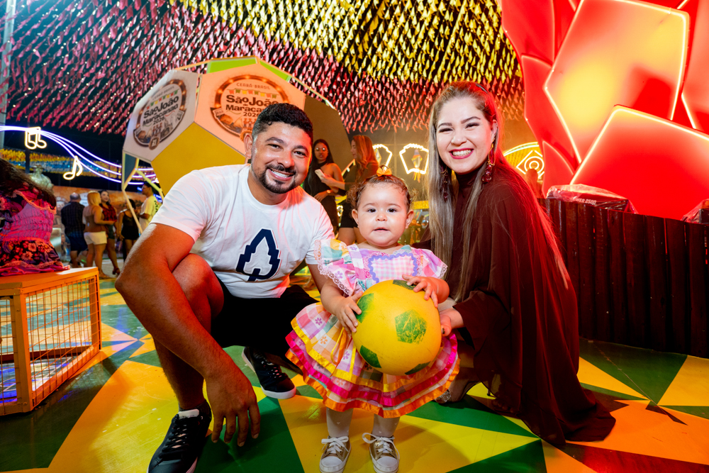 Fábio Hudson, Bárbara E Brenda Raflesia (2)