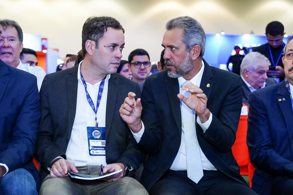 Fabrízio Gomes E Elmano De Freitas (2)