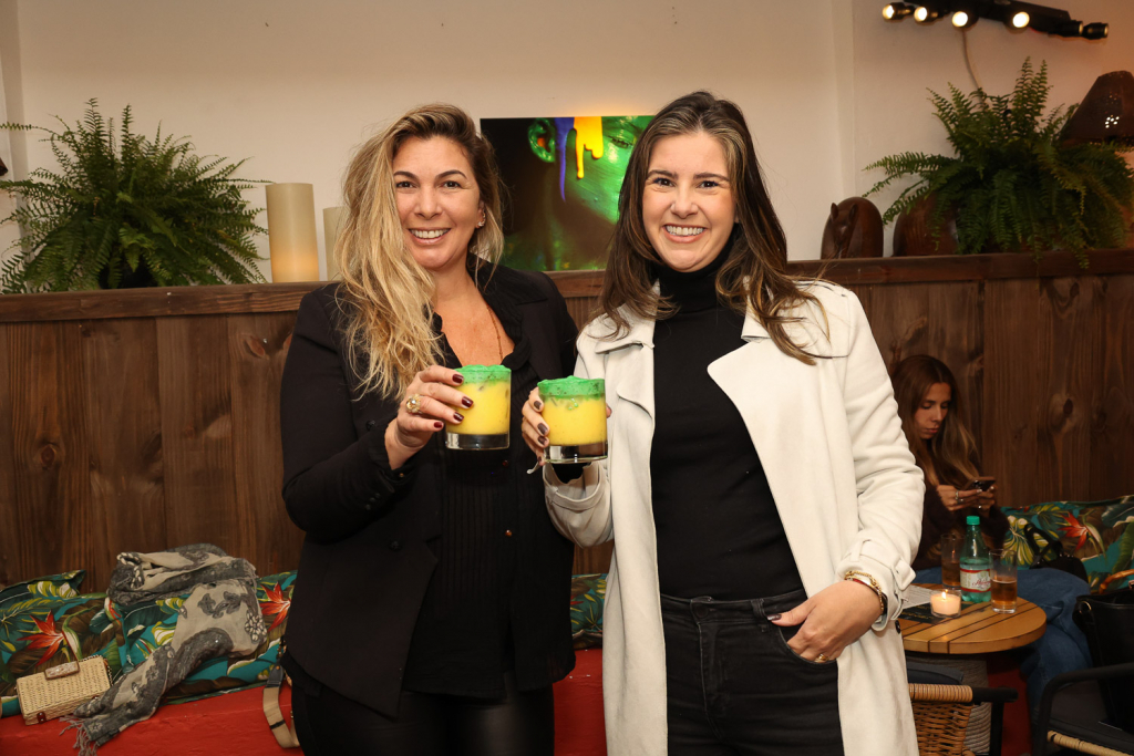 Fernanda Bordon E Victoria Rezende