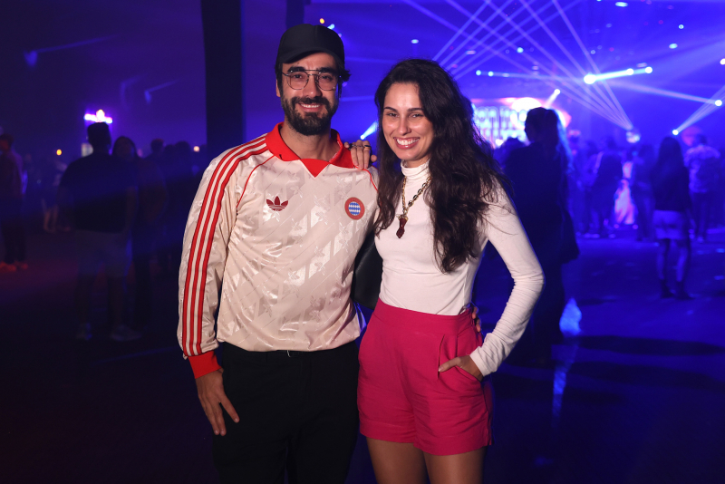 Noites Tropicais - No Jockey Club Brasileiro, Seu Jorge e Pretinho da Serrinha comandam noite de samba e MPB