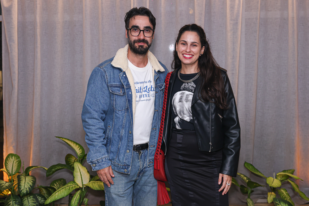 Famosos(as) Fazem Leitura Dramática