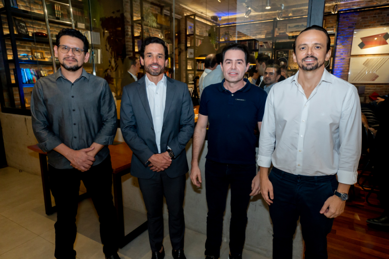 Liderança empresarial - Crisóstomo Medical Center recebe Eike Batista para talk de negócios e conexões em Fortaleza