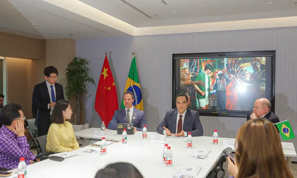 Guia Em Mandarim Mostra Oportunidades De Investimentos No Brasil