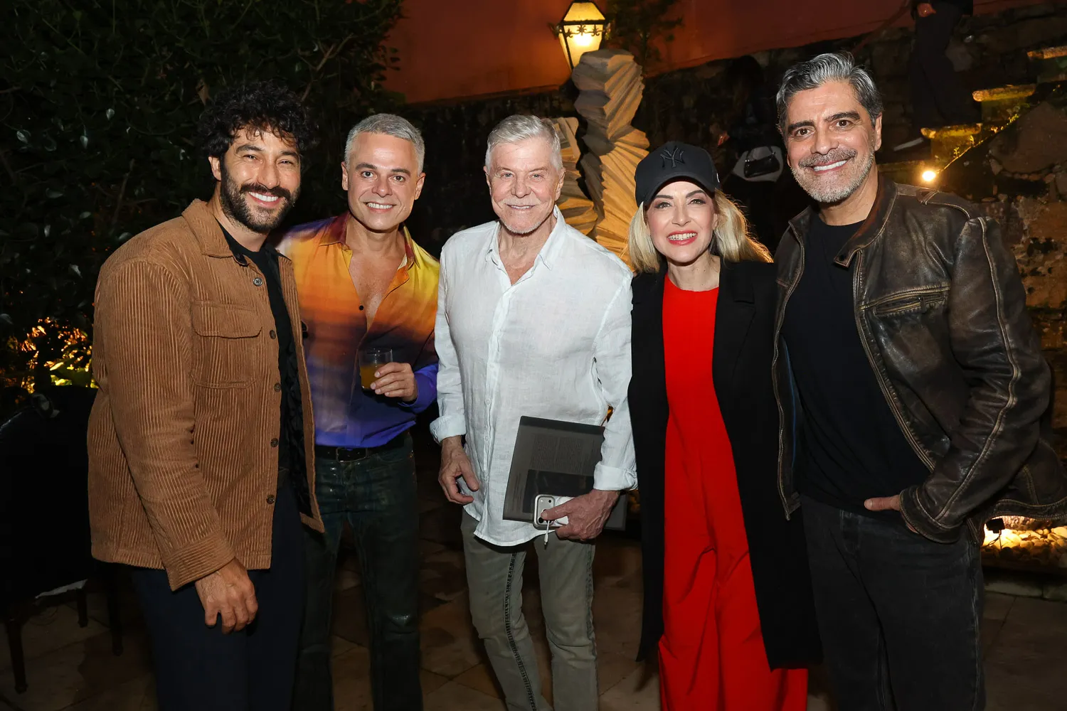 André Ramos recebe Miguel Falabella e elenco para celebrar o sucesso do espetáculo Victor ou Victoria no Rio de Janeiro