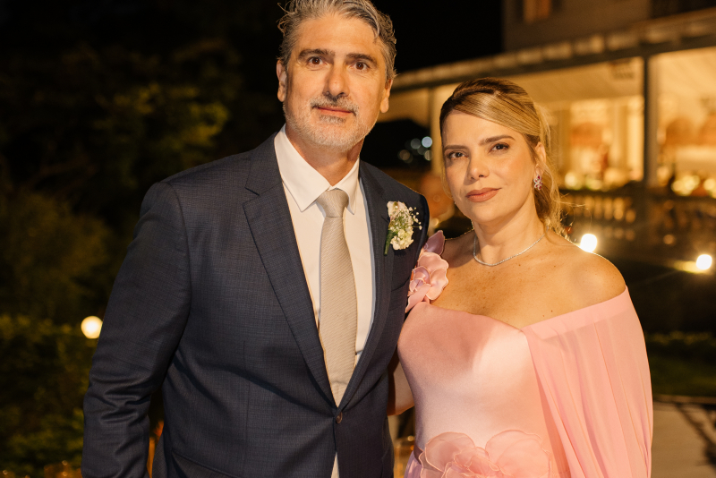 IN RIO - Nicole Hissa e Francisco Tavares celebram união diante da paisagem do Cristo Redentor