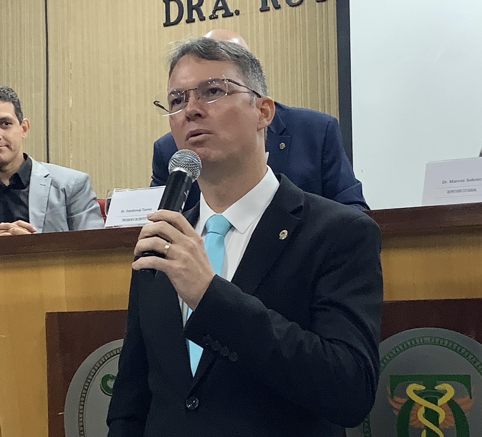 Jacques Esmeraldo é reconduzido à presidência do Conselho de Fisioterapia do Ceará