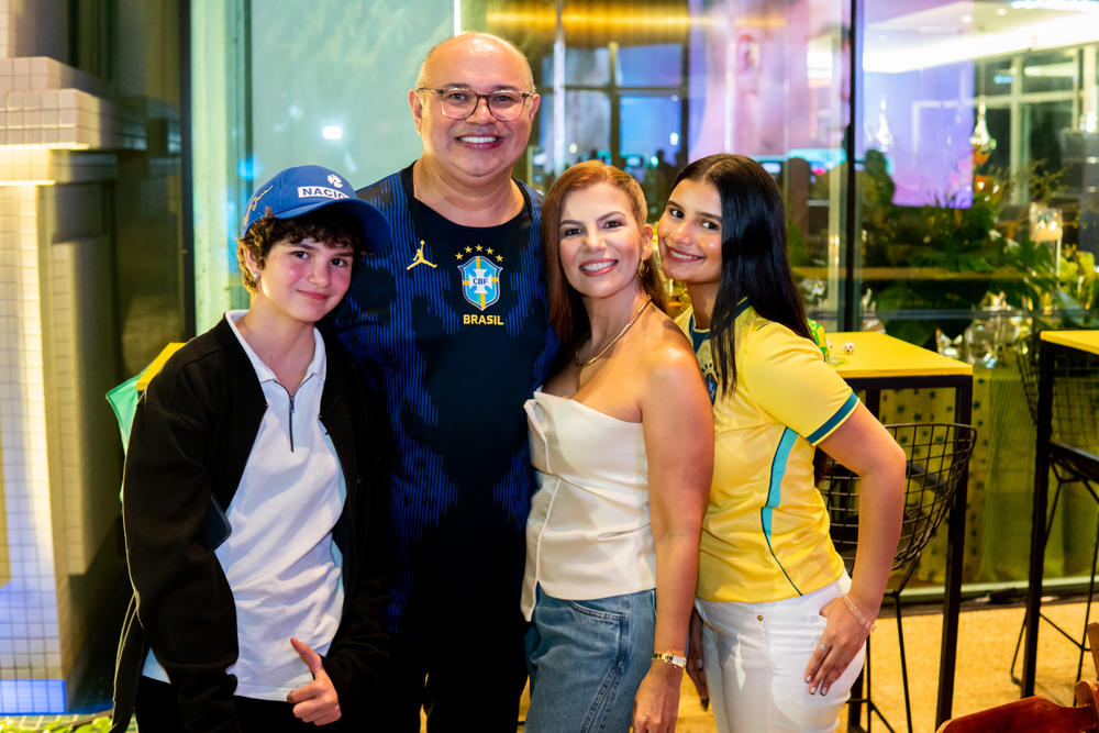 Isabela, Wladimir, Karine E Isadora Mesquita
